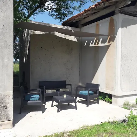 1 La Vigne Est Belle - 3 Etoiles