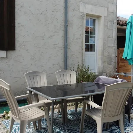 1 La Vigne Est Belle - 3 étoiles * Lagarde-sur-le-Ne